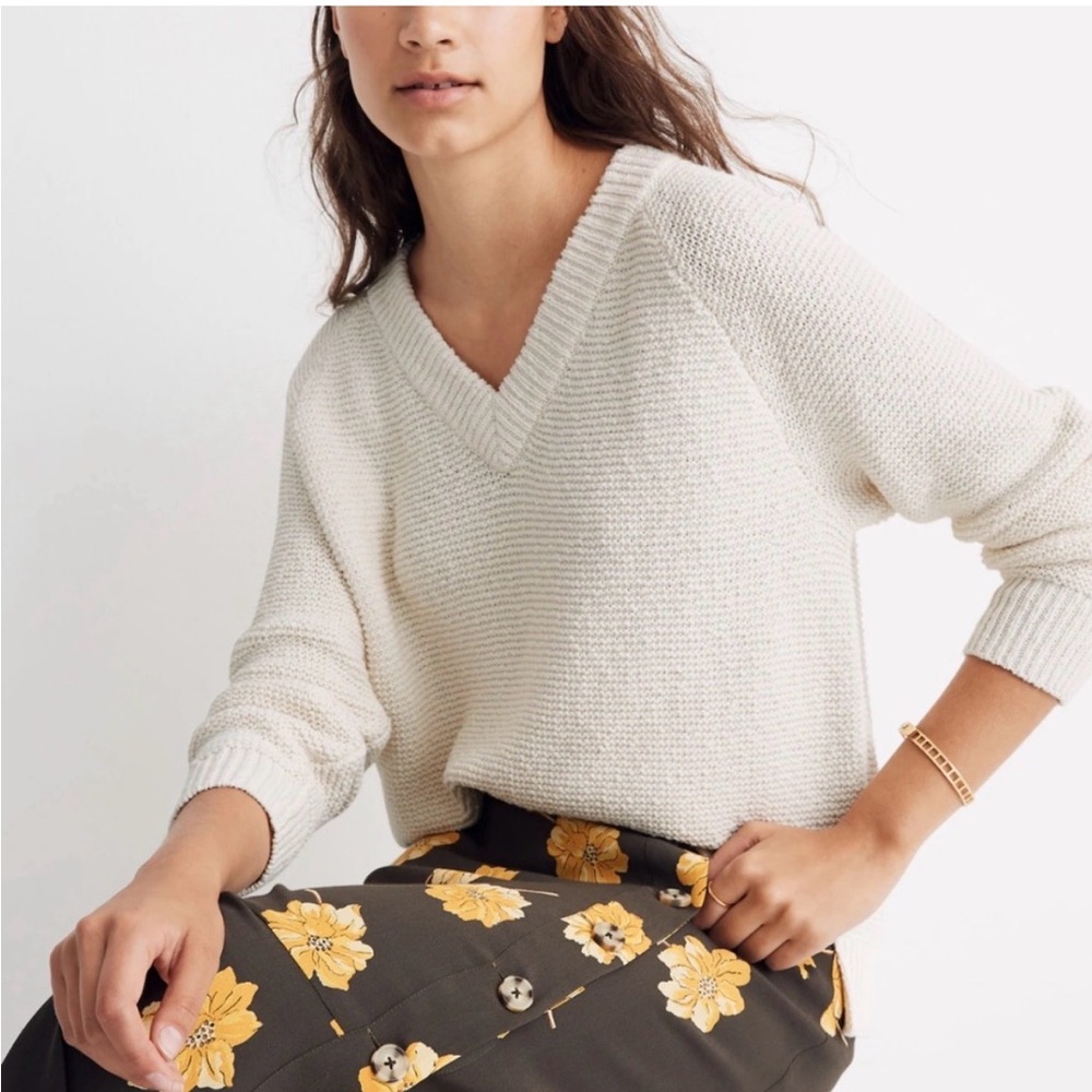 Madewell Arden V-Neck Crop Pullover Sweater in Bright Ivory, size small.